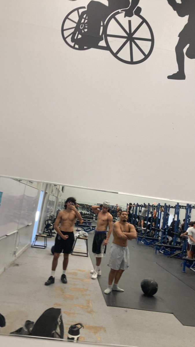 Getting this work in on a early Friday morning. Getting ready for my senior season with <a href="/eastlaketitanFB/">Eastlake Titans Football</a>