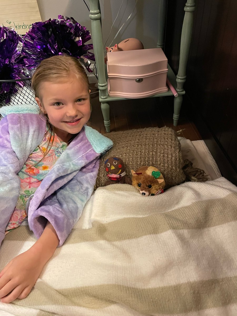 GingerFredbread's tweet photo. I ate tacos with Hadley. Then she made me my own bed and we watched a movie. #RBkinder2021 https://t.co/nn3Ubx3qnQ