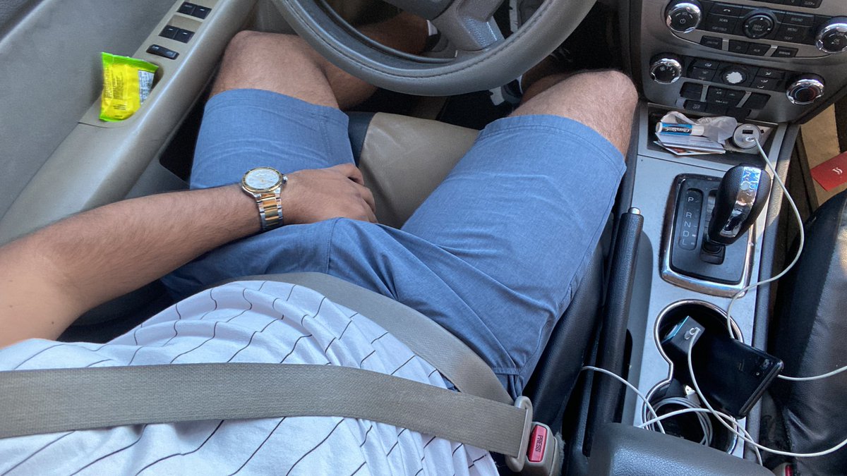 barboncolLA's tweet photo. Just another hot day at LA #Gay #Bulge #Bear #oso #hot #carplay #cruising #Bulto #Car #gaybearded https://t.co/rDrnZVBbTc