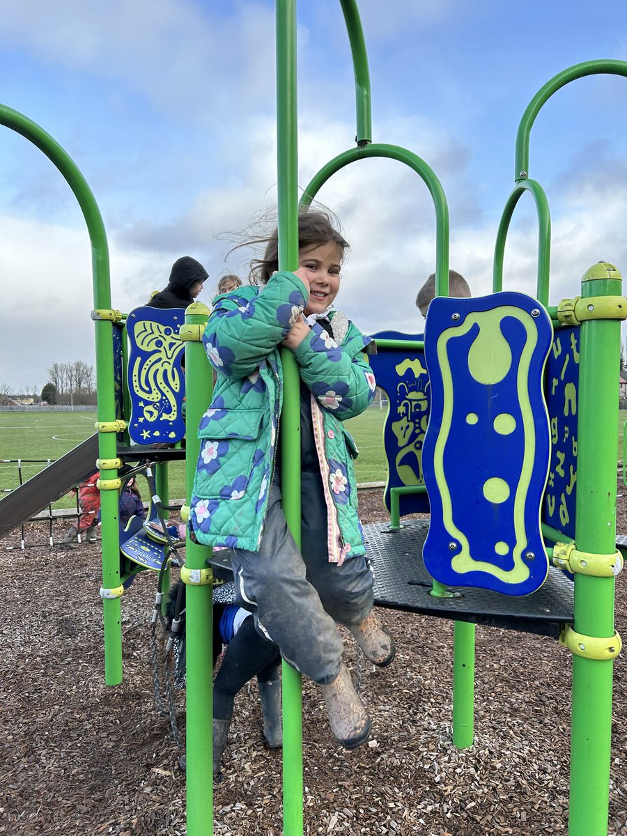 MissNForbes's tweet photo. ๐ we finished off #childrensmentalhealthweek2023 with a trip to the park ๐ smiles all round! ๐ #VPSfun https://t.co/k98yuLAsJH