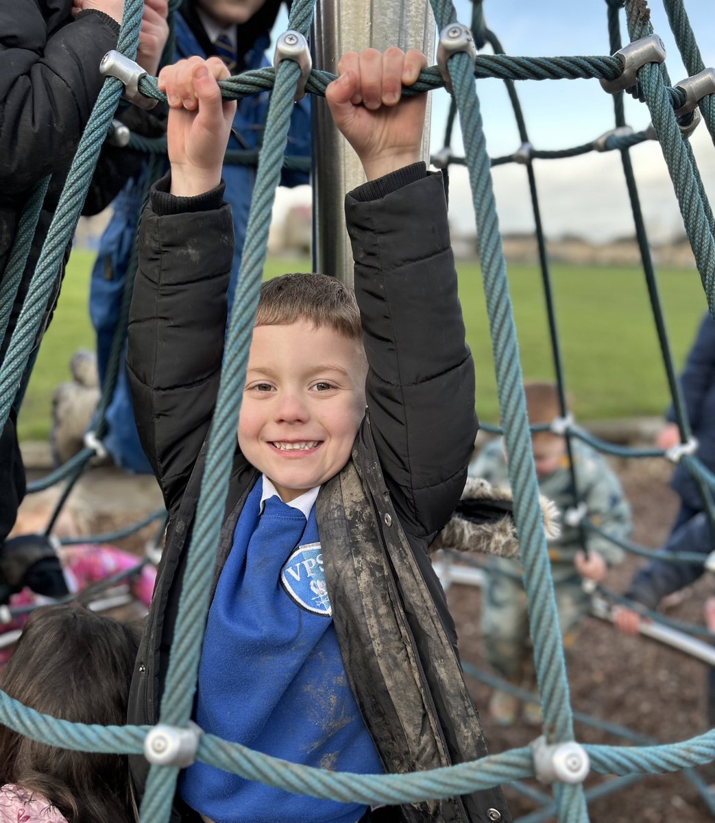 MissNForbes's tweet photo. ๐ we finished off #childrensmentalhealthweek2023 with a trip to the park ๐ smiles all round! ๐ #VPSfun https://t.co/k98yuLAsJH