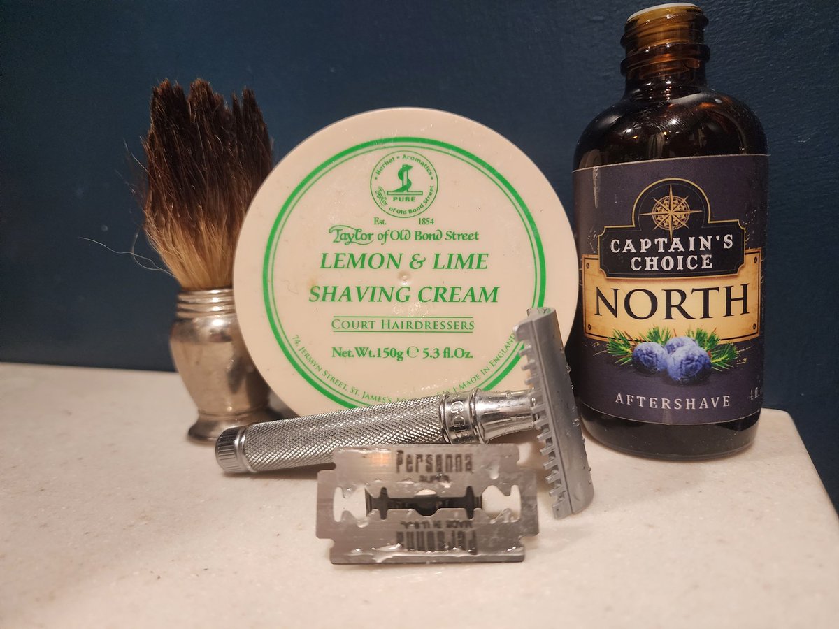 Today's #shaveoftheday - 

#TaylorofOldBondStreet Lemon Lime shave cream, Col Conk Shave Brush, iKon open comb razor head with Edwin Jagger handle, #Personna blue razor blade, Headblade ATX for the head shave polishing pass(not pictured), #CaptainChoice North Aftershave