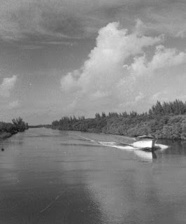 jfeehan888's tweet image. Jane's #History Nook :  
#FortLauderdale and the #Intracoastal Waterway through the years: janeshistorynook.blogspot.com/2022/05/fort-l…