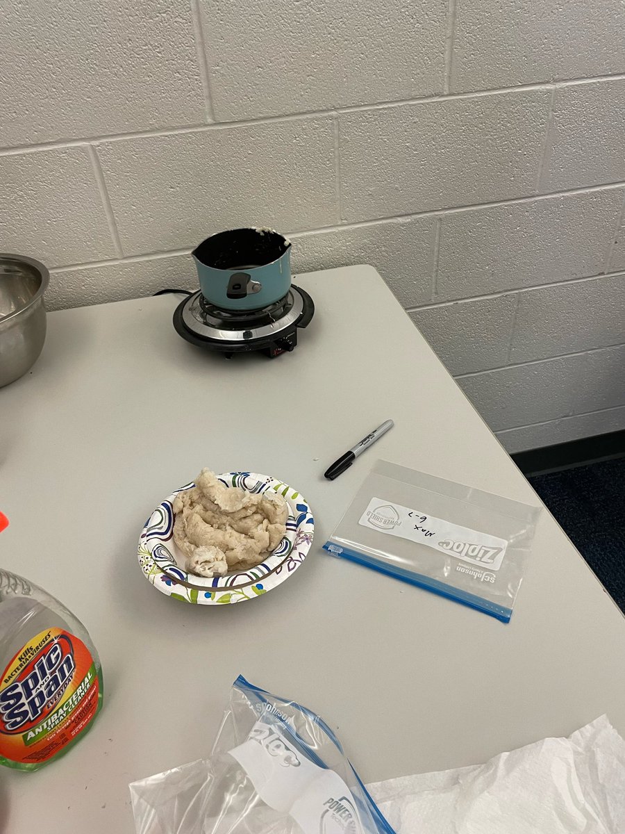 DollingerMath's tweet image. PROJECT HIGHLIGHT: Students made play dough to practice ratios and proportions and graph the relationship among length, width, and height when volume is constant.
