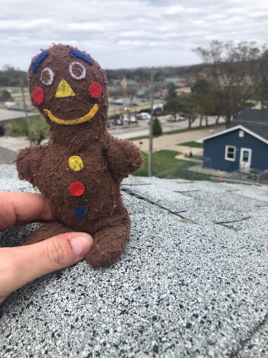 GingerFredbread's tweet photo. I went to McDonalds with Wesley. We read books, went to Sky Zone, and went on a roof! #RBkinder2021 https://t.co/uNjb6xLWNg