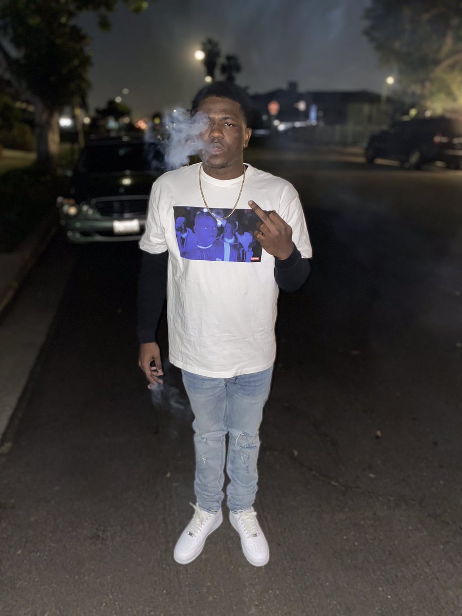 TMFBookie23's tweet image. America Eats it’s Young🗽☔️#AquariusSeason #Feb9th