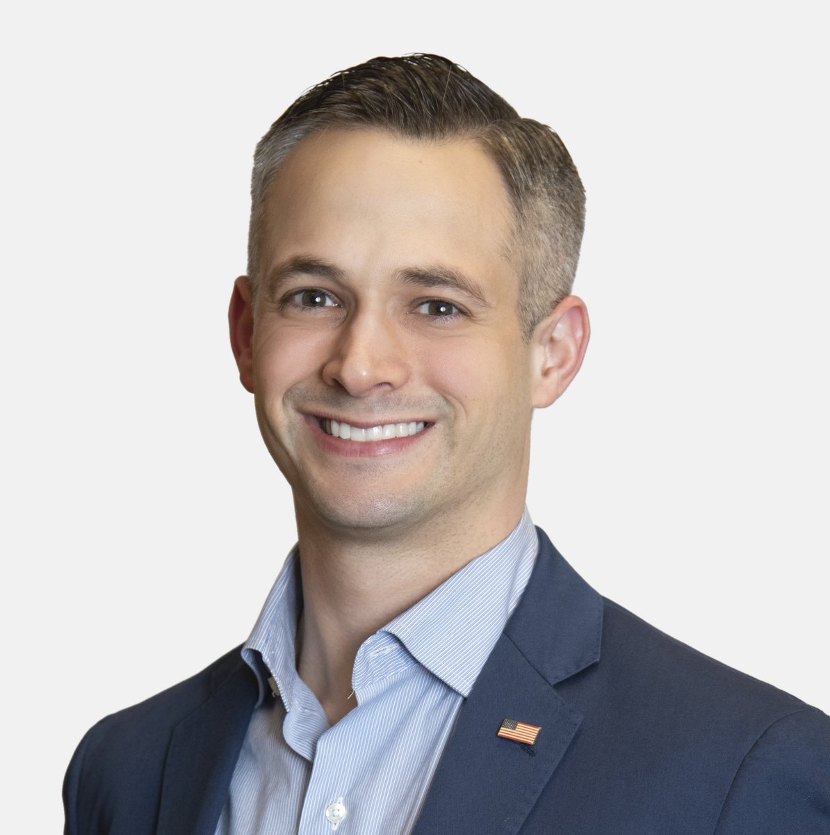 We are excited to announce John Perez as our newest board member! John is Head of Military & Veterans Affairs at Johnson & Johnson, a former @usarmy and @usarmyreserve officer, and a graduate of @SetonHall, @YaleSOM, & @Georgetown. Welcome to the board, John!