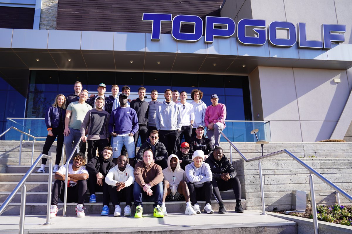 LoudounUnitedFC's tweet image. Good day for some team bonding ⛳

#LUFC ✘ #LoudAndUnited