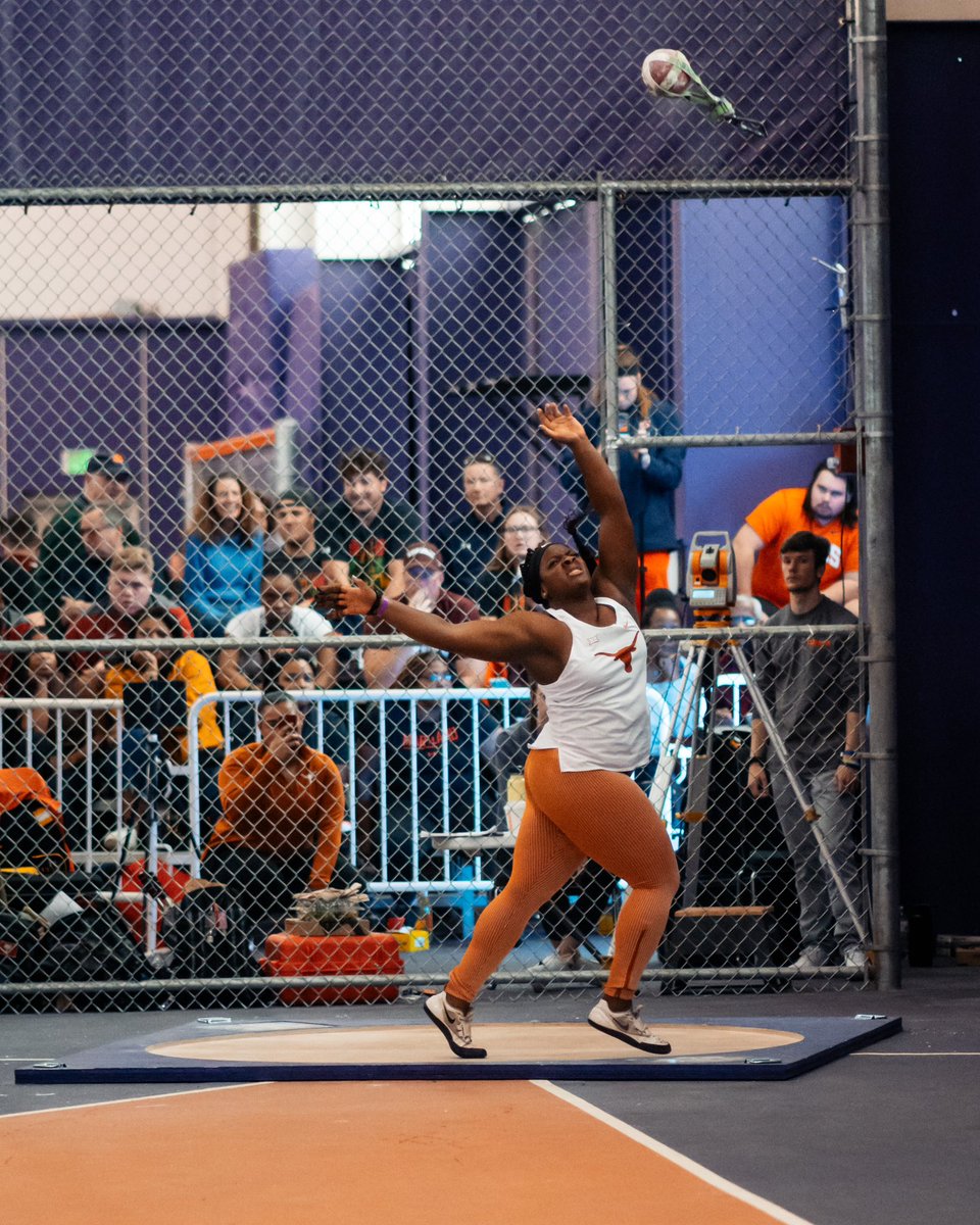 TexasTFXC's tweet photo. Tiger Paw Invite | W WT 🤘
@Kilowery finished 5th with a SB throw of 18.47m (60-7.25) - the 12th best mark in UT history 🔥 https://t.co/Y5XqP8SaPE