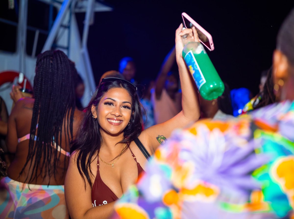 86ix8Family's tweet photo. Weekend MOOD! 🤸🏽‍♀️🥳

We’re all gearing up for Jetty Jam on Carnival Saturday! Have you and your crew gotten your tickets yet? 

#JettyJam
#86ix8Family https://t.co/UVXZZ8jZJh