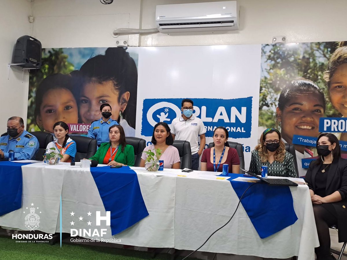 senaf_hn's tweet image. 📌La DINAF se hizo presente en el lanzamiento oficial de la campaña "Dona un Cuaderno" que promueve el Consejo Municipal de Niñez del departamento de Choluteca.

#SomoslanuevaDinaf✅🙌🏼✨
#RegionalSur📍