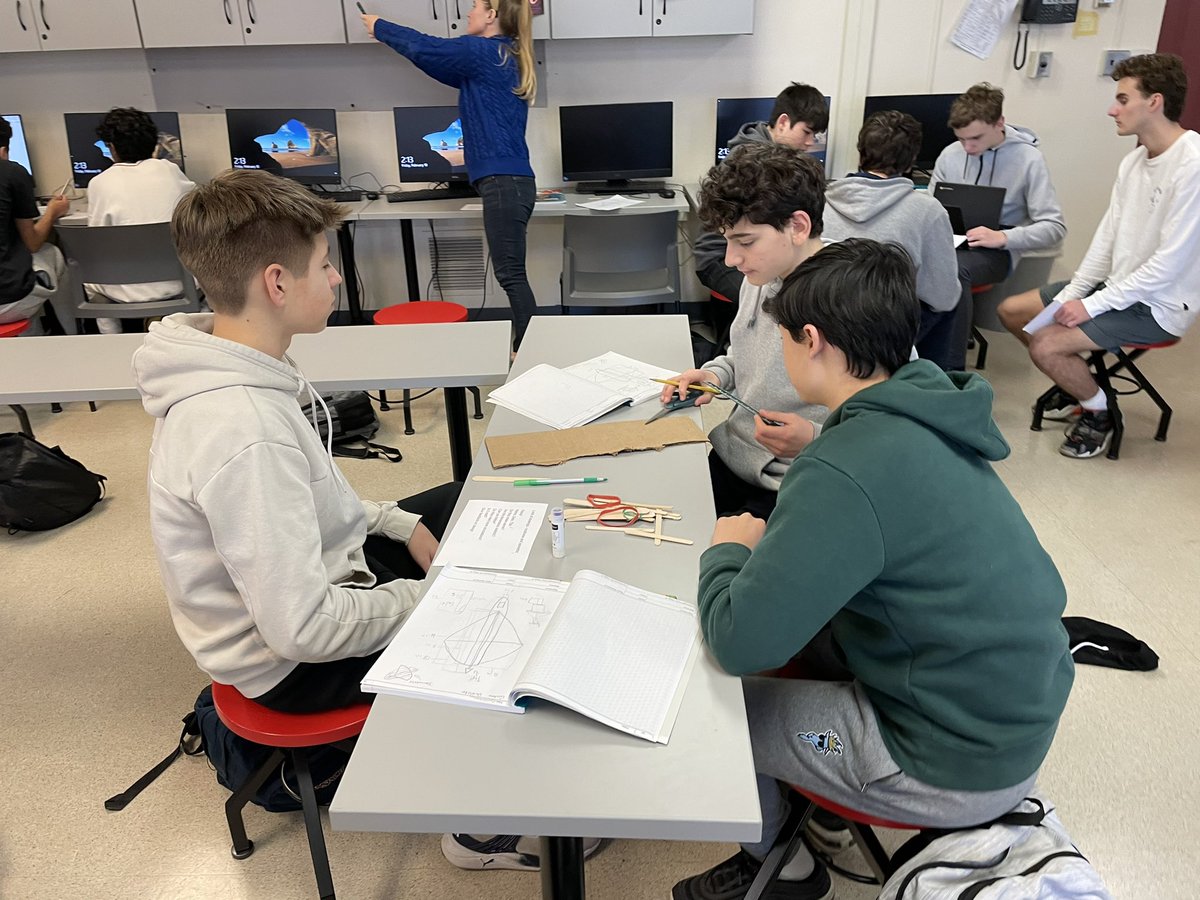 MsSchillingGC's tweet photo. Thank you to Ms. Sheil’s PLTW Aerospace students for visiting us today in PLTW DDP! The upperclassmen gave feedback and helped the lowerclassmen design and create their catapult or crossbow! Collaboration at its finest! @Garden_City_HS #GCgrows #alwaysbetter https://t.co/jpmVaETNFk