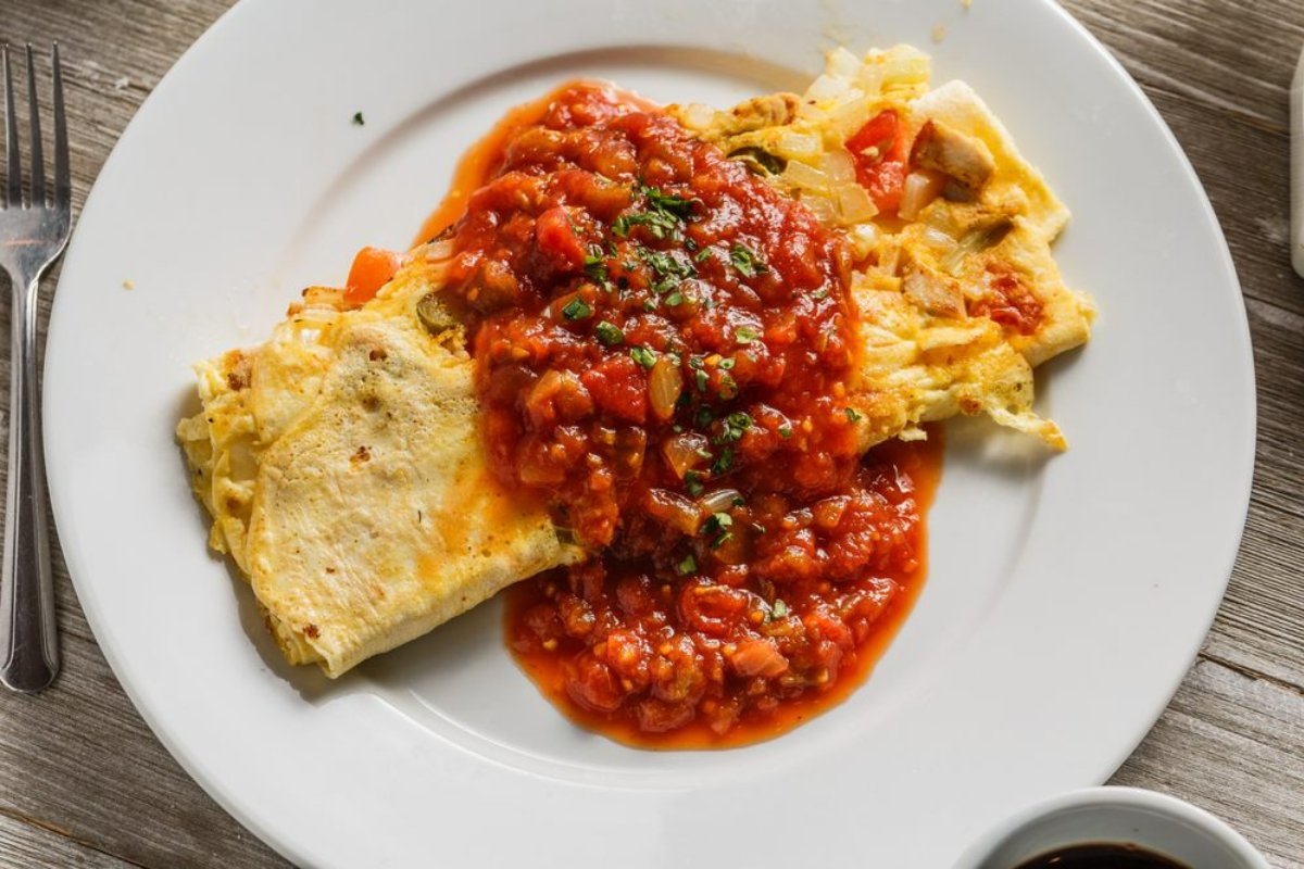 RussellsNOLA's tweet photo. The secret to a great recipe is to love what you do and love the people you serve. Come see what our talented chefs are firing up in our kitchen this Valentine's Day. https://t.co/vY8krz0gPx