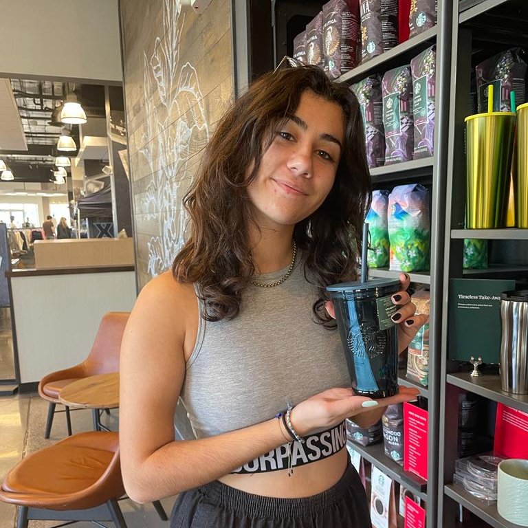 Ramp up your winter style with a cute tumbler!

#XavierUniversity #Starbucks #tumblers #winterstyle