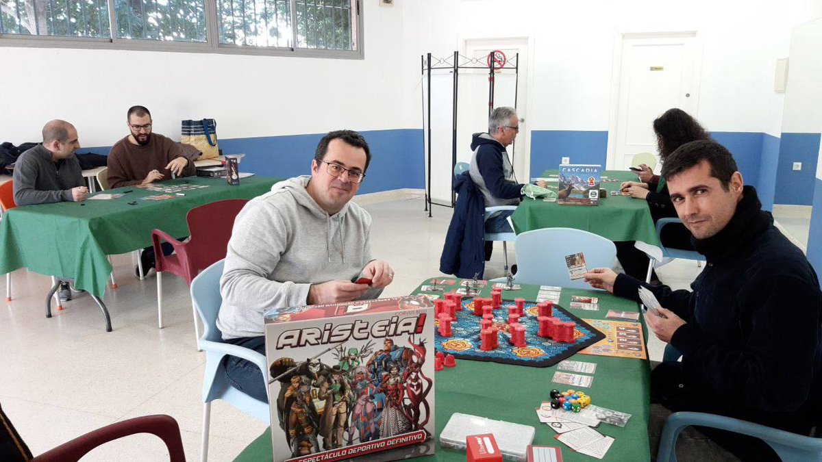 Jugando a #Aristeia! publicado por <a href="/corvusbelli_/">Corvus Belli Official</a> , super adictivo y cada partida es diferente!
#juegosdemesa #boardgames #Aristeia! #CorvusBelli
