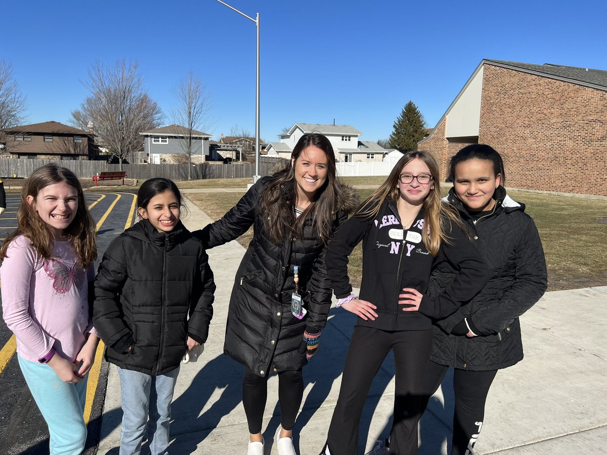 ChallengersMcA's tweet photo. Extra recess fun at McAuliffe! We value the power of play. #KirbyONE40 #McAuliffeProud https://t.co/SRHr3iqoJ7