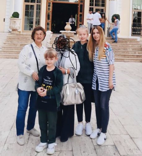 ENKAZ ALTINDALAR! 
Malatya/Yeşilyurt Özalper Mah. Gülümser cad Hayat sitesi A1 blok k:1 d:1 bulunan;
Burak ve annesi Hülya Foşkanlı
Mehmet Orcan, Sena Orcan ve iki çocuklarından ikra Orcan , Sure Orcan haber alamıyoruz. Enkaz altındalar.1 kattakar lütfen yardım edin #afad #ahbab