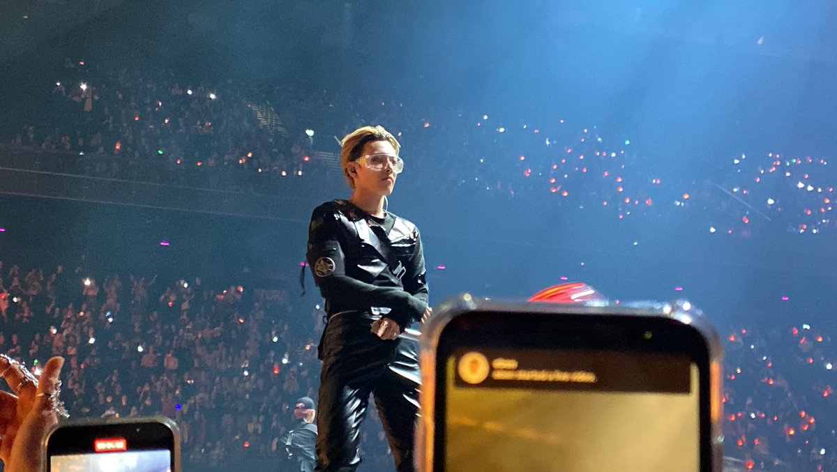 H0NGLOVER's tweet photo. THE leader of ateez everyone. https://t.co/2UvVqBTrJP