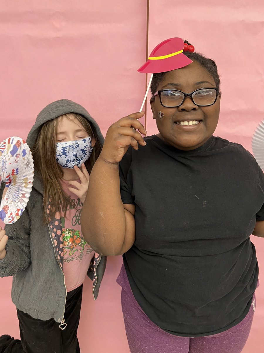 MrsJacksonMoore's tweet photo. More great pics! ❤️ #loveMoore #caring https://t.co/8txZaePBXo