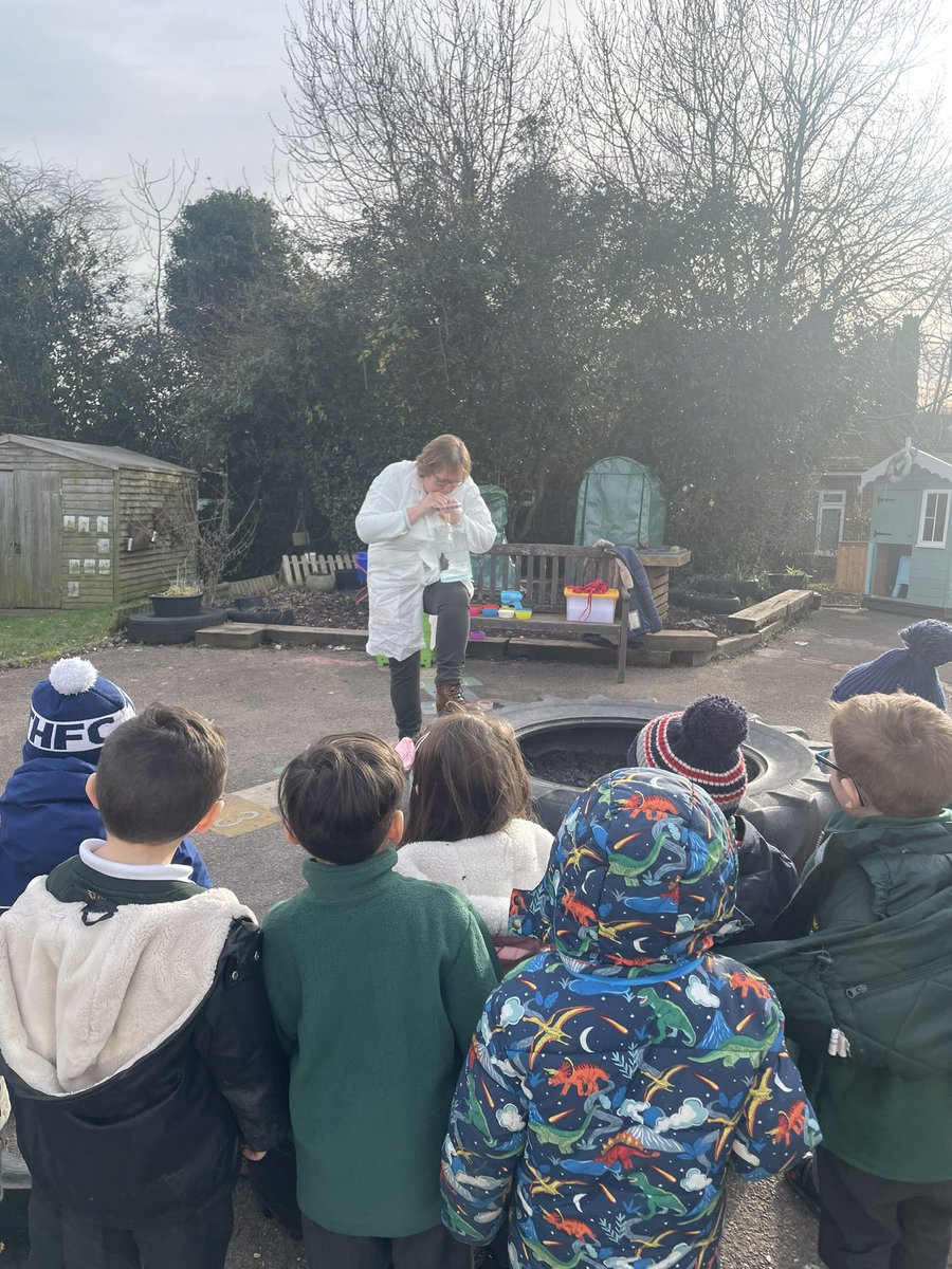 IvyChimneys's tweet photo. A special Science curriculum day @IvyChimneys #thinkingme #futureme https://t.co/4uQPh9BWkv