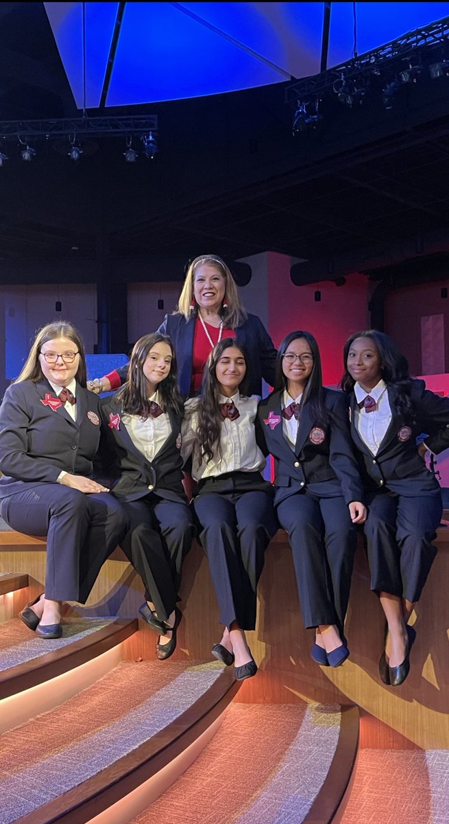 m_salazarzamora's tweet photo. I really have THE BEST job ever! I know the future of health care is in great hands as I hear the talented students at the @hosafhp in Texas. We are proud to be the host district @TomballISD @TISDTMHS. Good luck to all students competing. #DestinationExcellence #TeamTomball https://t.co/tzU2jDMx07