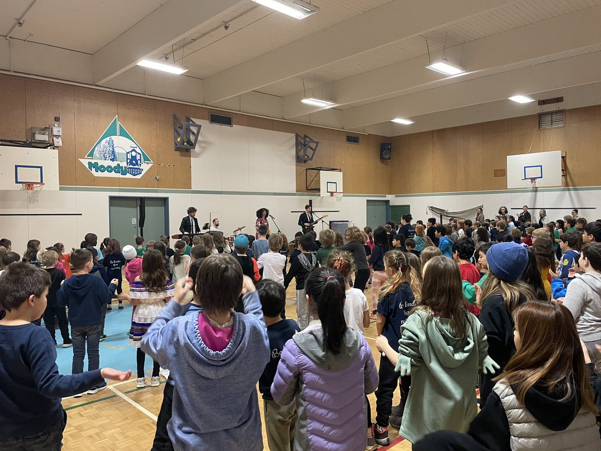 Sheila Rawnsley (@sheilarawnsley) on Twitter photo What a joyful way to start the day—learning about the history of Motown while singing and dancing along! Thank you, Krystle Dos Santos! <a href="/sd43bc/">School District 43</a> What a joyful way to start the day—learning about the history of Motown while singing and dancing along! Thank you, Krystle Dos Santos! <a href="/sd43bc/">School District 43</a>