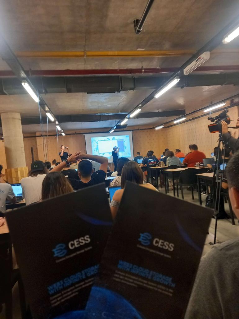 CESS_Storage's tweet image. Hello from Buenos Aires 👋🇦🇷

We are at the final event of the @Polkadot Blockchain Academy, discussing the game-changing tech brought by @CESS_Storage to the decentralized storage world💥 

#decentralizedstorage #PolkadotBlockchainAcademy #CESS @DonatiEsteban
