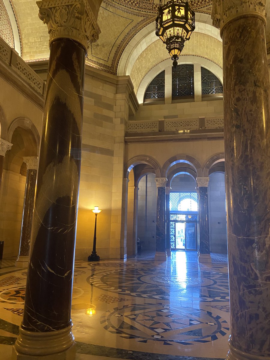 Today marks nine years of working here.I remain in awe of the people, their passion and policy that emanates from these corridors. Nothing is perfect but this is pretty close … #LosAngelesCityHall ⁦@MayorsFundLA⁩ #PublicPrivatePartnerships