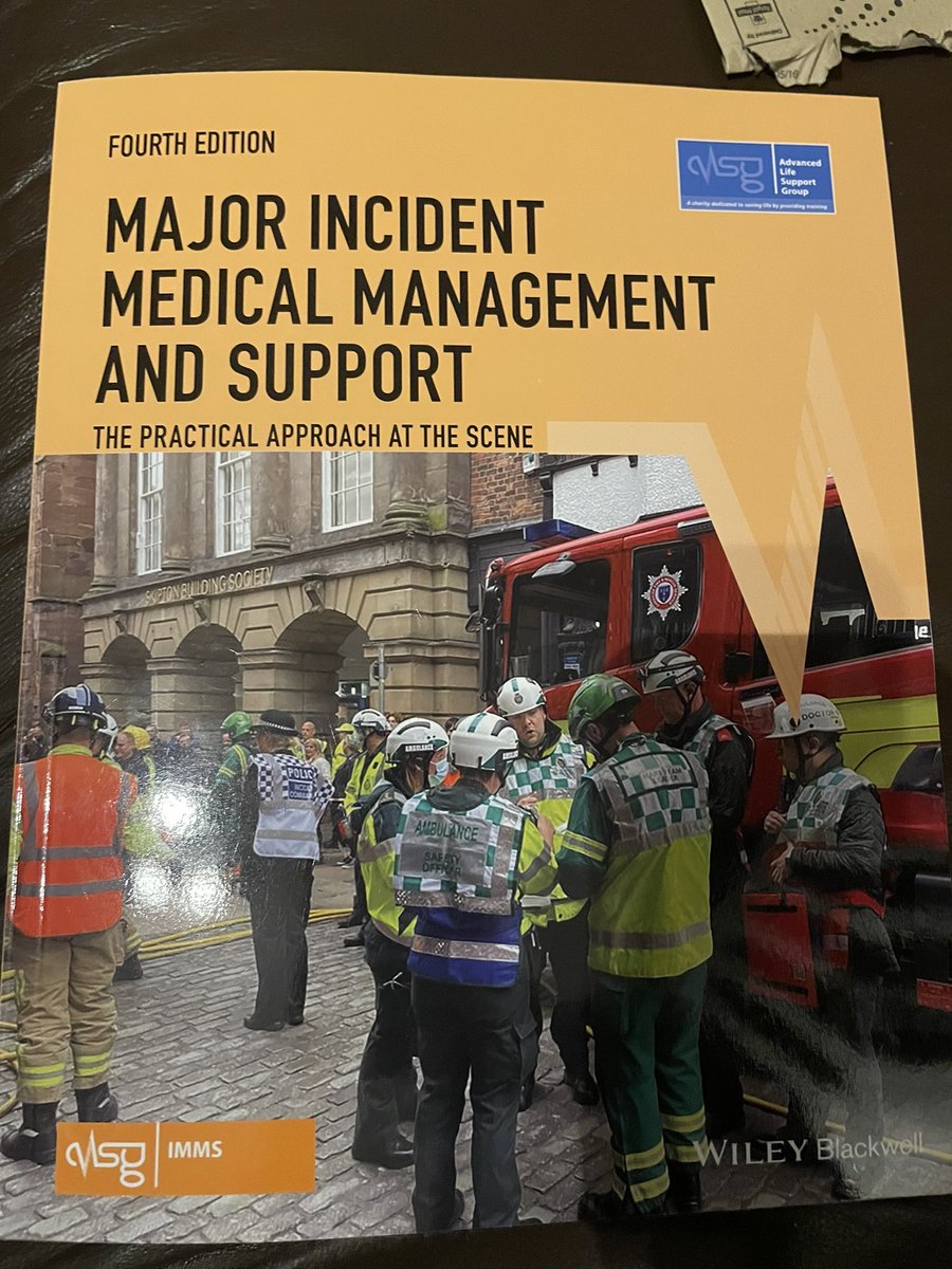 bambi_858's tweet image. @_ALSG_ #MIMMS new book day, can’t wait to teach the new version of the course 😊