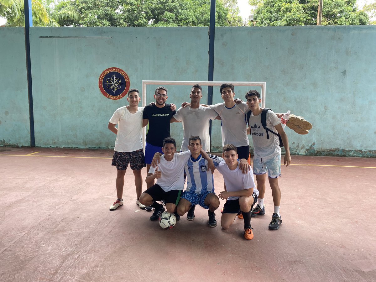 FranMarcanoa's tweet photo. Cuadrangular “Copa de la Juventud”🏆

En el marco del día de la juventud y siguiendo con nuestra agenda juvenil, realizamos un cuadrangular de fútbol sala para incentivar el deporte y la participación de nuestro jóvenes en los espacios universitarios⚽️. https://t.co/ag0xiAG0kF