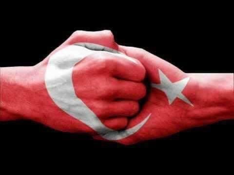 Haruncnz's tweet photo. #depremzede #polis bu birliğin olduğu yerde umut her zaman olacaktır... Ya sabır ya selamet 🙏 https://t.co/i525nbB7SK