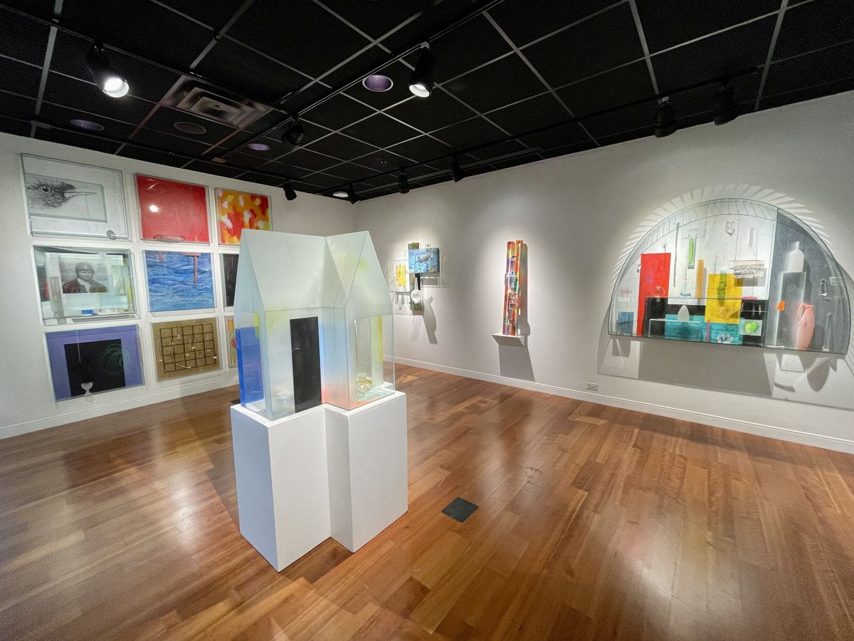 The Ringling College of Art and Design has on-campus galleries that are free and open to the public. The exhibitions celebrate the work of students, faculty, alumni and visiting artists. 🎨🖼️🖌️#sarasotaarts 👉 See all current exhibitions at ringlingcollege.gallery
