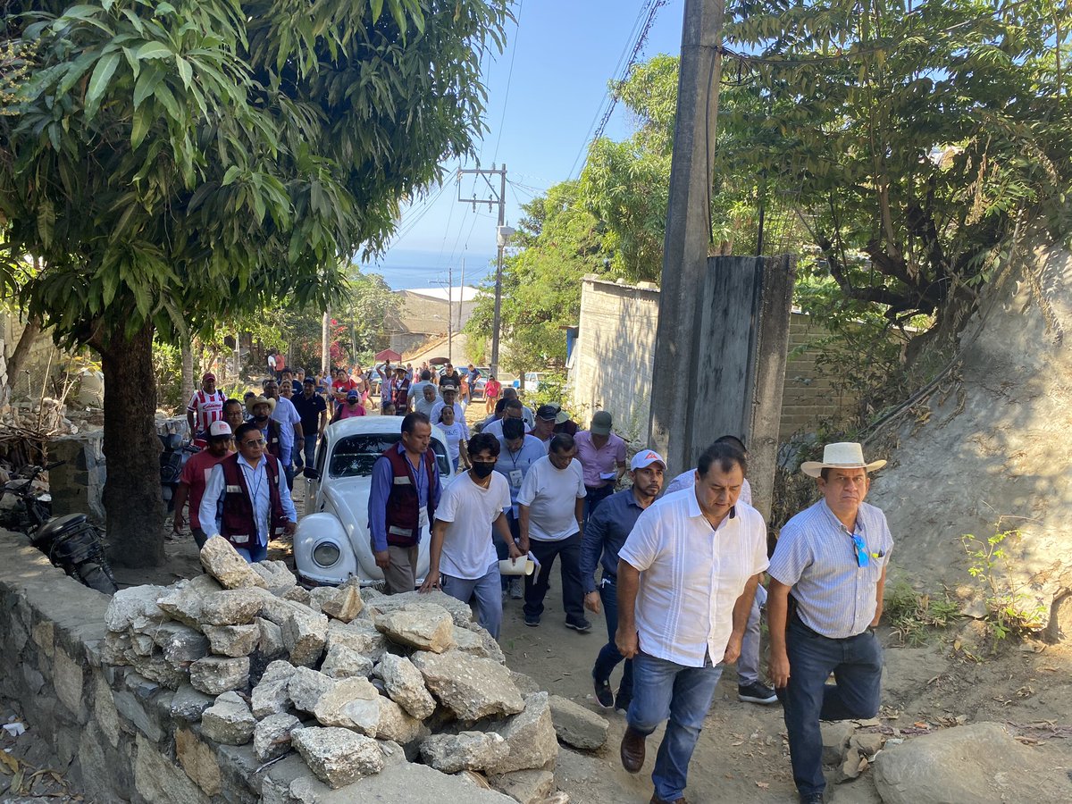 Visitando la colonia Brisas del Palmar en #Acapulco