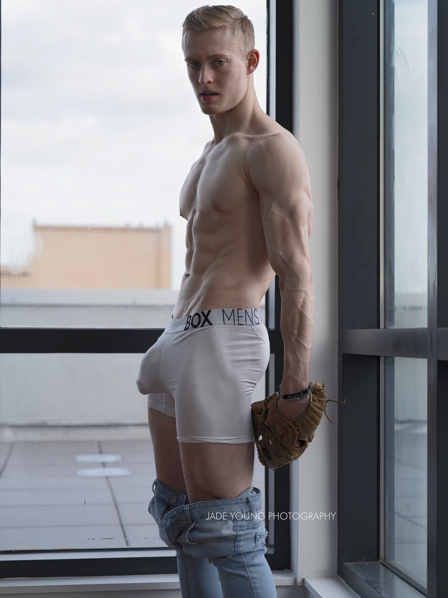 zozofit_'s tweet photo. Wanna play catch?💦

https://t.co/t2EWDtQrcc https://t.co/FrBC9nUjk2