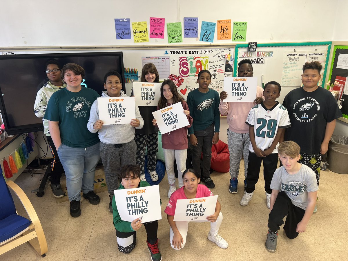 Miss_Mader's tweet photo. Go Eagles! 💚🦅 https://t.co/5Blg9eUDl6