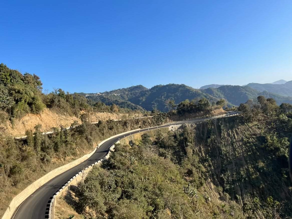 mizoraminsta's tweet photo. Seling road, Mizoram, India
.
.
Pic credit 📷 @ngaihawma_xiii
.
.
.
#seiling #selingroad #road #kawngpui #highway #kawng #travel #zinkawng #khualzin #traveler #mizoram #mizoraminsta #northeastIndia #mizoramroad #selingkawng https://t.co/P8VXOJaPnb