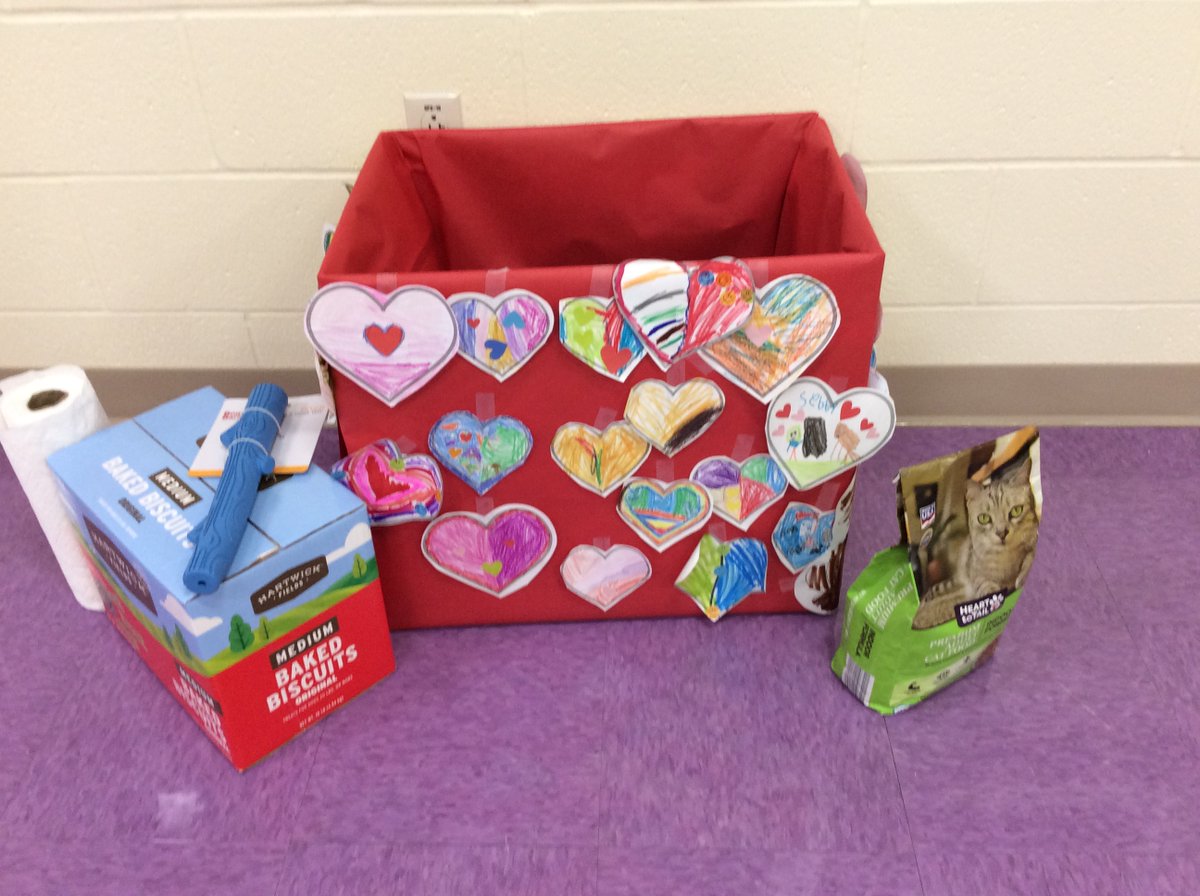 It's Love a Pet time! Lincoln's Kindergarten students decorated boxes to hold donations for The Lakewood Animal Shelter this week. <a href="/LkwdLincoln/">Lincoln Elementary</a>