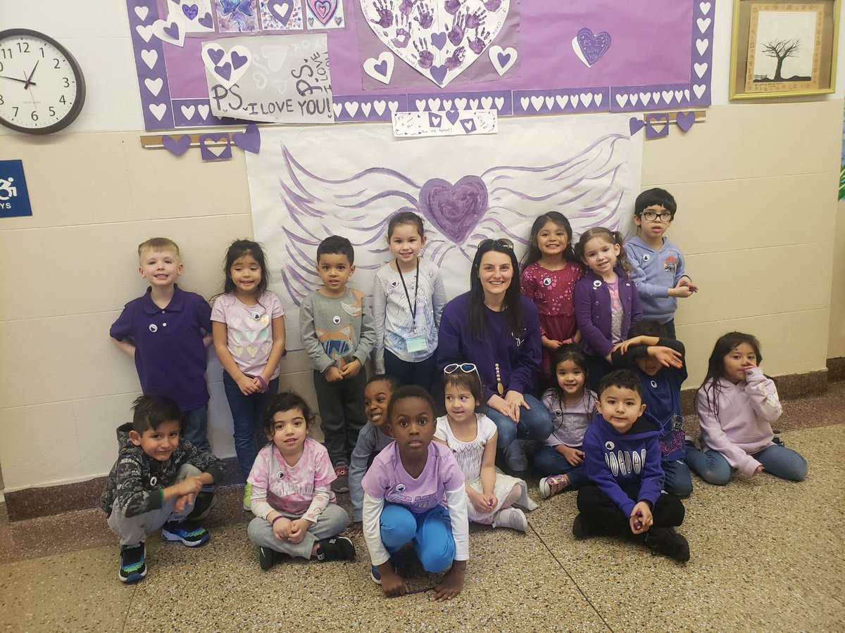 PFainUPK's tweet photo. Happy P.S. I Love You Day! All week students worked on projects describing ways to be kind to one another. Today, students made a picture for a friend. As pictures were given out, students gave friends hugs as they said PS I love You. Students were smiling with excitement. https://t.co/gX0lX2uRj6