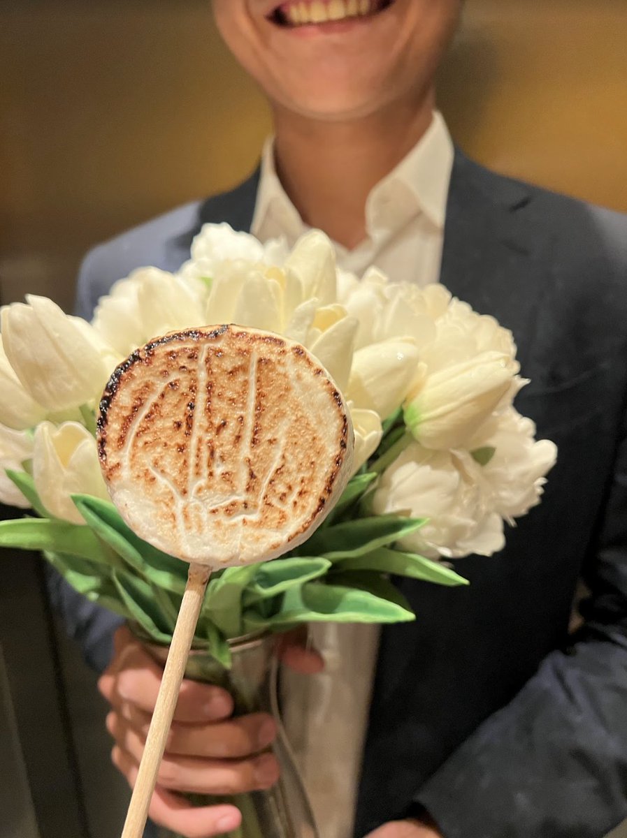 tuck_ins's tweet photo. Send your valentine more than just flowers!🥰🍫🔥❤️

#tuckins #smores #smorelove #valentines #ValentinesWeek #valentinesdaygift #smallbusiness #smallbiz #smallbizphilly #Philadelphiasmallbusiness #datenightideas #toastedmarshmallow #roasting #smoreskit #smoresstation #desserts https://t.co/OrLeZ5zXZj