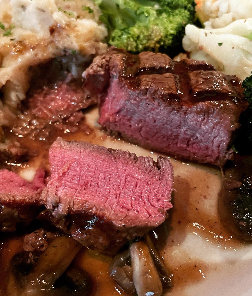 CFoodwaves's tweet photo. Steak, crab cake eggs Benedict, and gumbo! What will you be eating for Valentine’s Day? 💘🍴
•
•
•
•
•
#steak #mashedpotatoes #eggsbenedict #crabcakes #eatlocal #supportlocal #polaris #ohio #grill #gumbo #cajun #americanfood #foodphotography #foodblogger #communityfoodwaves https://t.co/utOxe48lNH