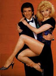 danieleperello's tweet photo. Anni 80..90...e ancora lei con le sue gambe
Chi ha cuccato la cuccarini?
#cuccarini #Sanreno2023 #sanremo23 #chihacuccatolacuccarini #eziogregio https://t.co/X6dporyMGB