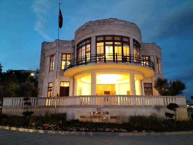 HATAY - ANTAKYA bizlere Mustafa Kemal ATATÜRK’ten MİRASTIR !
Ona Sahip çıkmak , yeniden tarihi güzelliklerine kavuşturmak ve her türlü işgalden kurtarmak 
HEPİMİZİN ASLİ GÖREVİDİR !