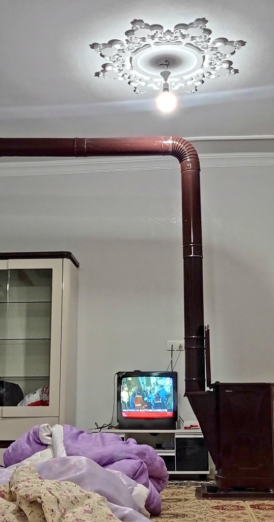 Hayat öyle bir yer ki 5- 10 milyonluk evleri bırakıp kerpiçten yapılmış evlere kaçıyor insanlar. 
❗ Burdan ders çıkarabilene önemli detaylar var aslında 👀