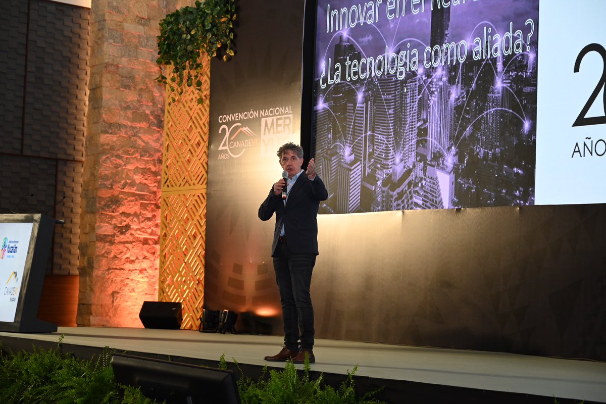 CANADEVINAC's tweet image. Cerramos la primera parte de nuestra 31a Convención Nacional con la participación de Rubén Frattini, Founder y Chief Cultural Officer (CCO) de #PIRELABS, quien nos habla de la innovación y tecnología en el sector inmobiliario y sus efectos a corto y largo plazo.