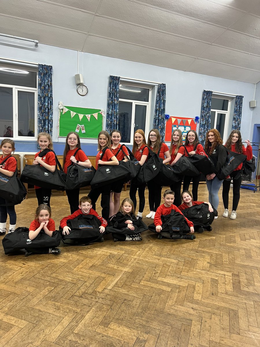 Happy half term 💚☘️ look at those smiles!!