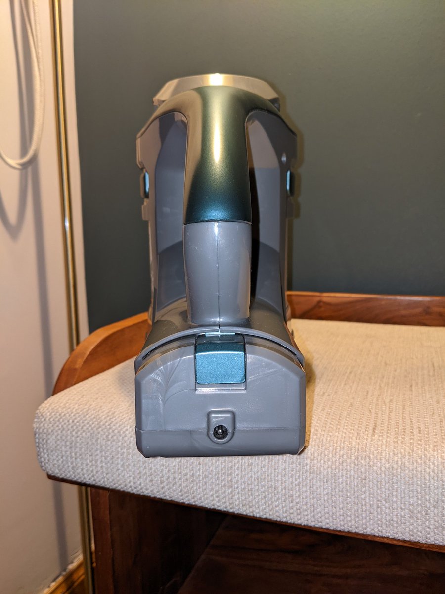 I think my hoover looks like an Easter Island statue. Might need an early night 🤣