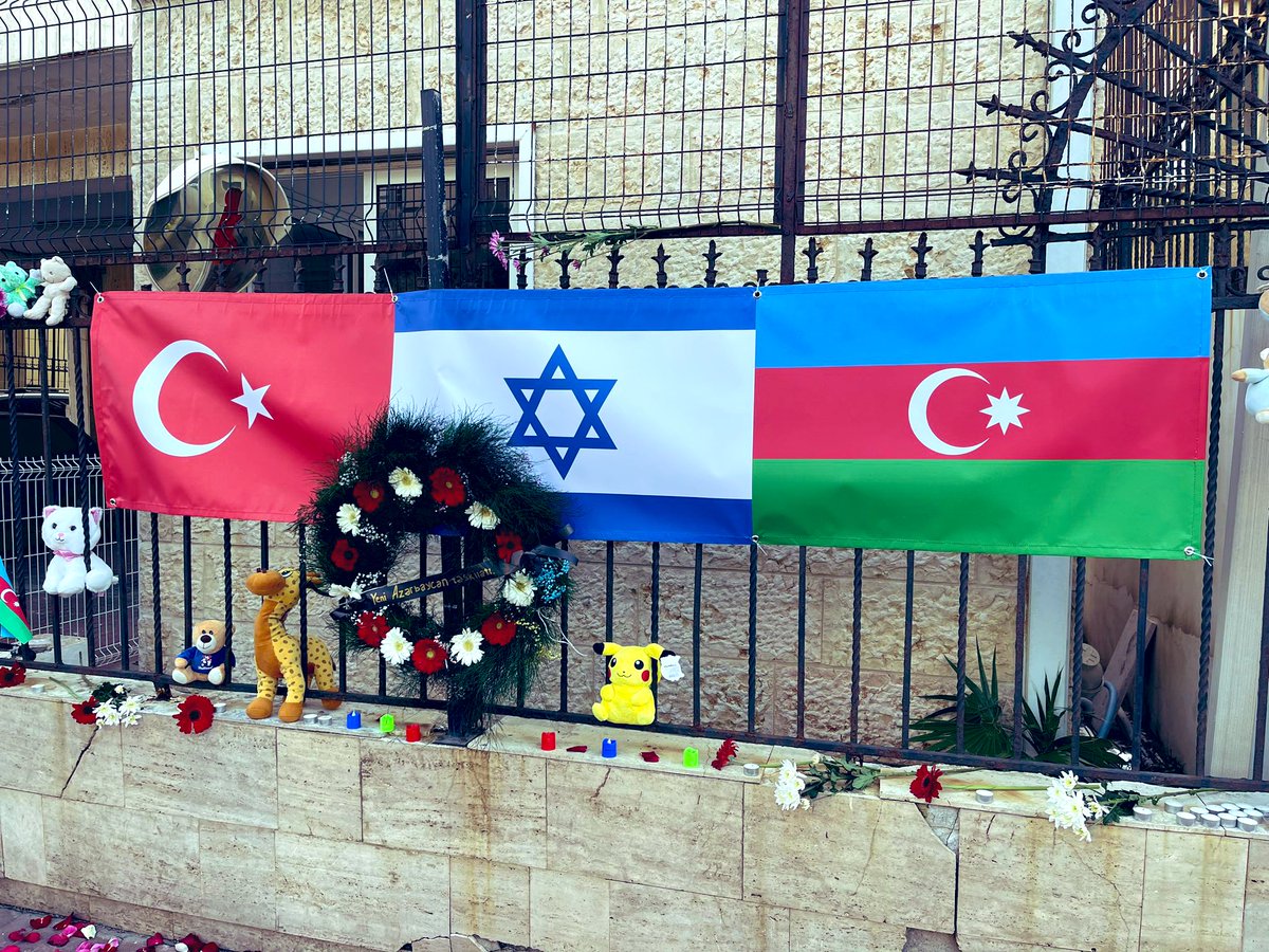 Flags of #Azerbaijan, #Türkiye &amp; #Israel displayed today at the Turkish Embassy in Tel Aviv.