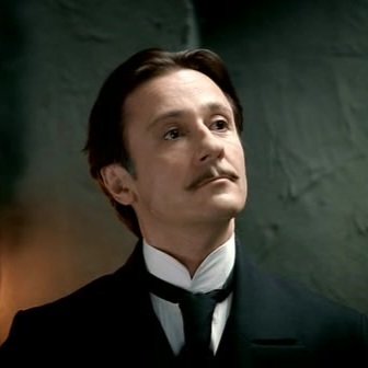 они хотят тебя,                       но когда тебе 21, 
когда тебе 17               они хотят тебя ещё больше