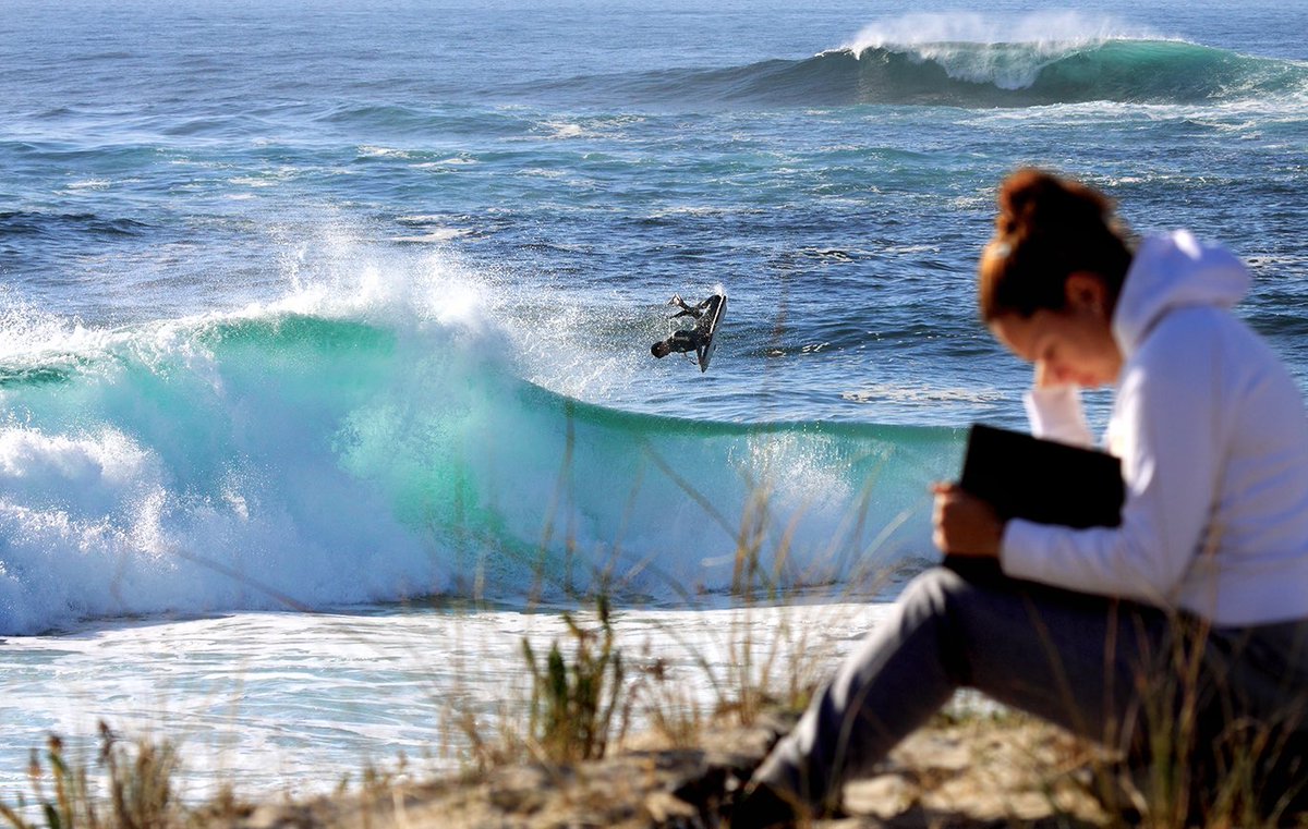 FESurfing_'s tweet photo. EL SURF LLEGA A LA UNIVERSIDAD

“La Universidad de A Coruña impartirá una formación específica de posgrado en preparación y readaptación física en el surf que repartirá 11 créditos ECTS”.

https://t.co/gE2ygdtEzt

#FESurfing | #formación https://t.co/0Zvp3sk2i6