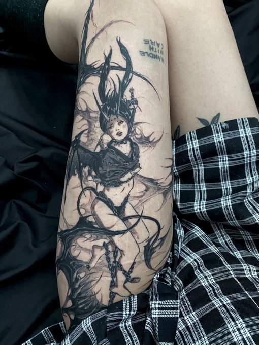 neww 🔏 https://t.co/OXzdA6Fb91